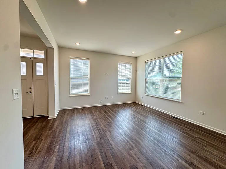 15036 W Cyrus Dr — Photo 10