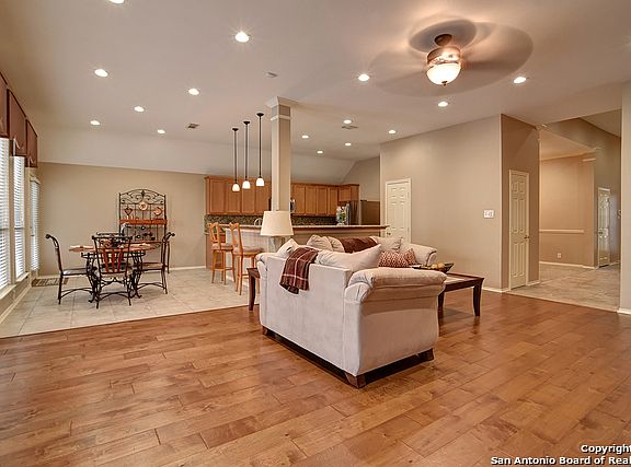 5th image of 21610 Haven Ct