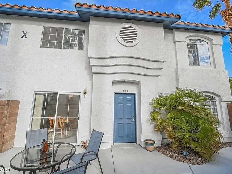 824 Radiant Star St — Photo 23