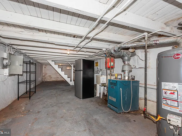 204 N Port St — Photo 16