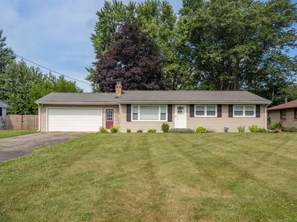 3386 Claxton St, Kalamazoo, MI 49048