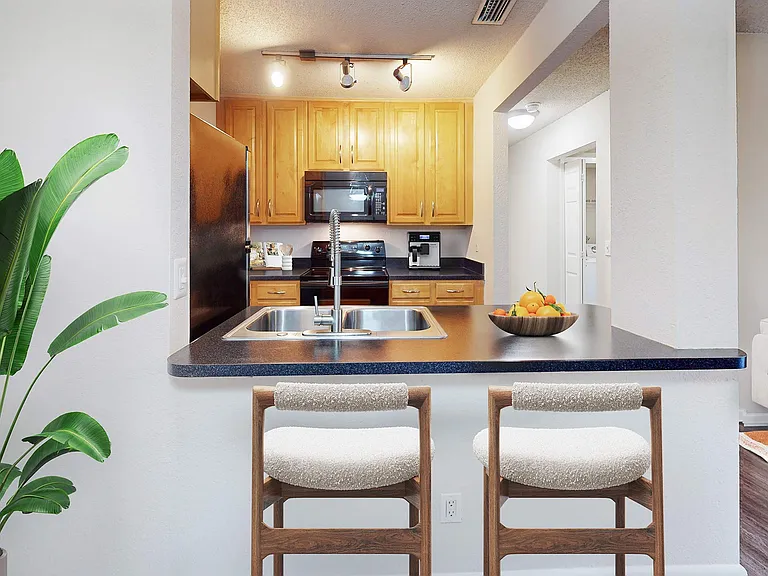 Altamira Place Apartment Homes — Photo 6