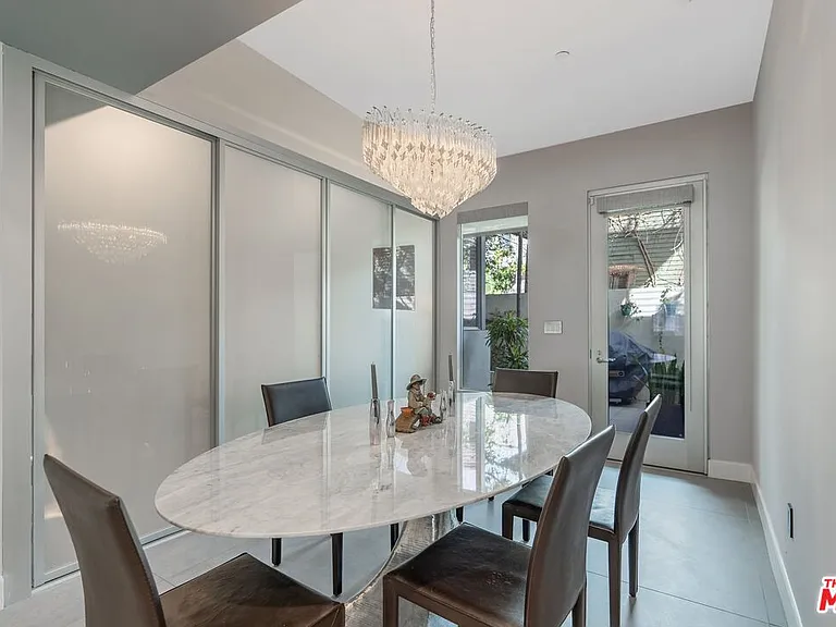 1250 N Harper Ave #302 — Photo 15
