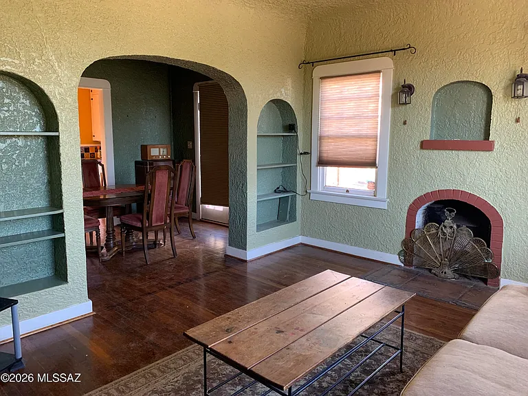 1031 E Grant Rd #1 — Photo 21