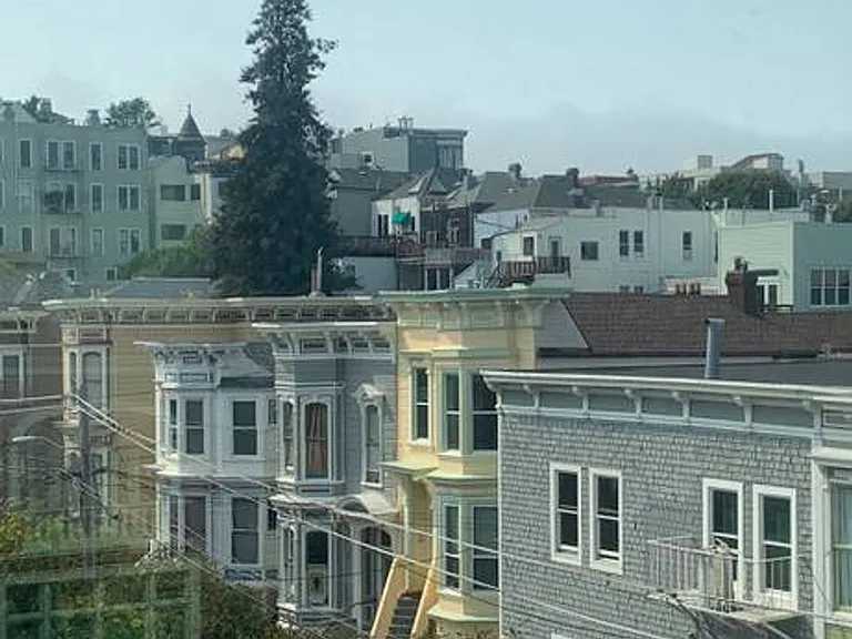 1 Hill St #202 — Photo 11