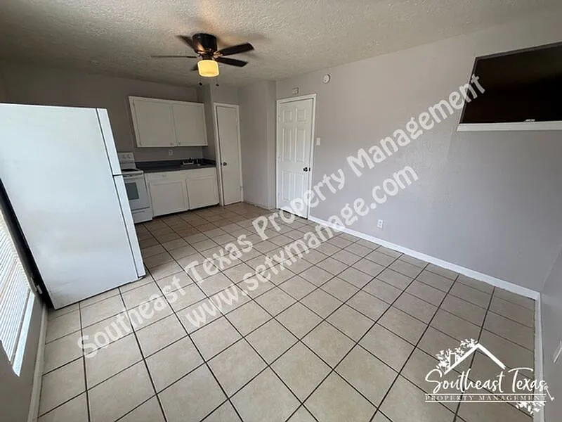 1 bed, 1.0 bath, 500 sqft, $600 — Photo 2