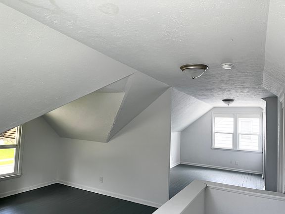 4th image of 4005 E 188th St