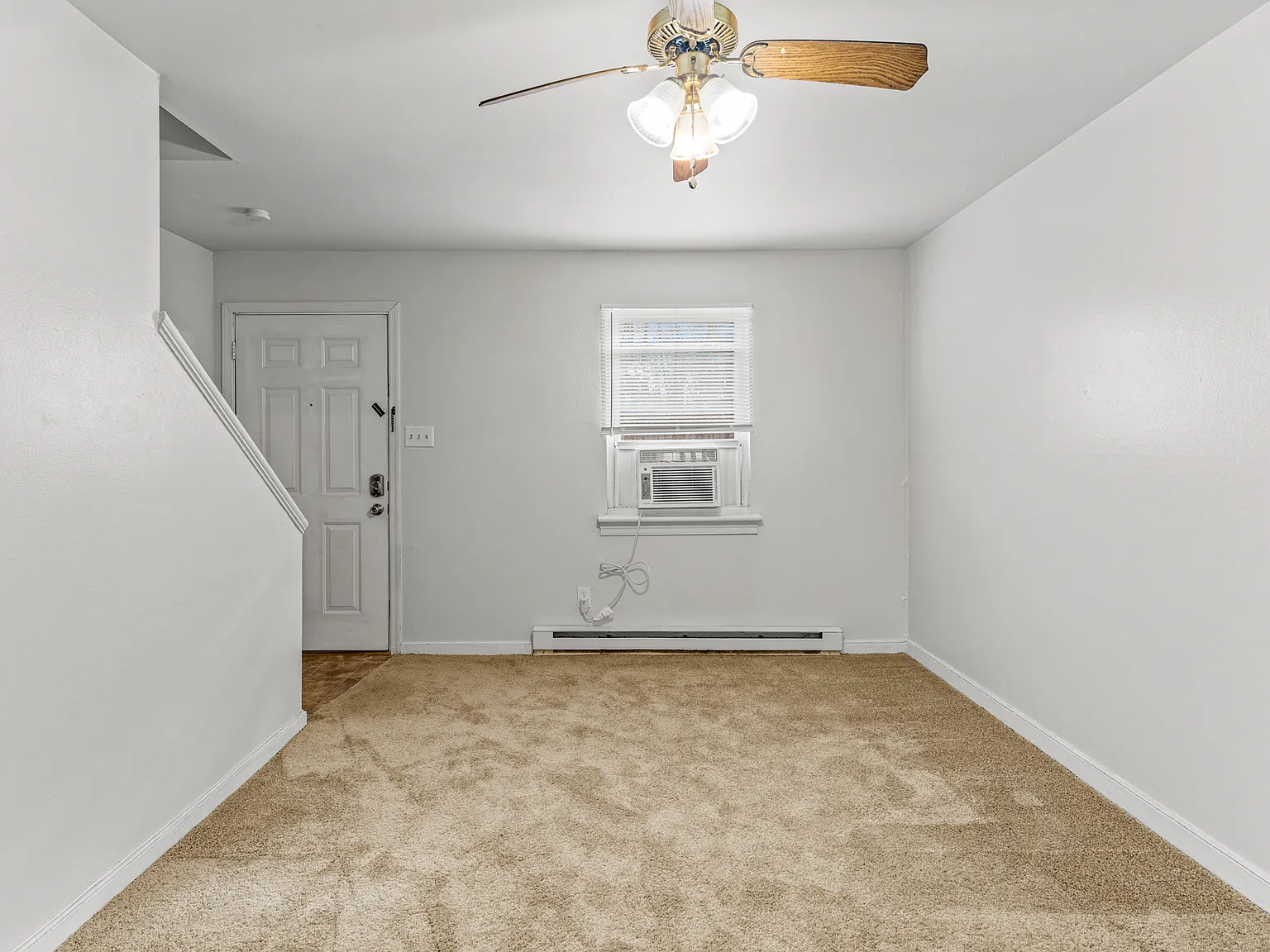 2 bed, 750 sqft, $1,394 — Photo 3