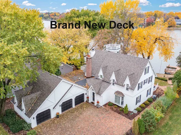 1424 Fox River Dr, De Pere, WI 54115