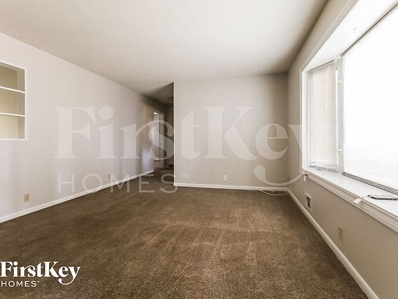 4th image of 108 NE 102nd Ter