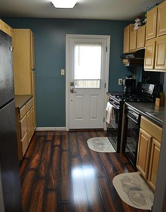 2nd image of 7410 Sabin Dr