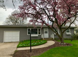 5611 Tennessee Ave, Clarendon Hills, IL