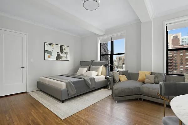 Rented by Stonehenge NYC LLC | media 1