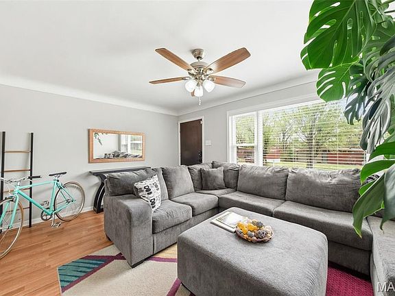 4th image of 8339 Latty Ave