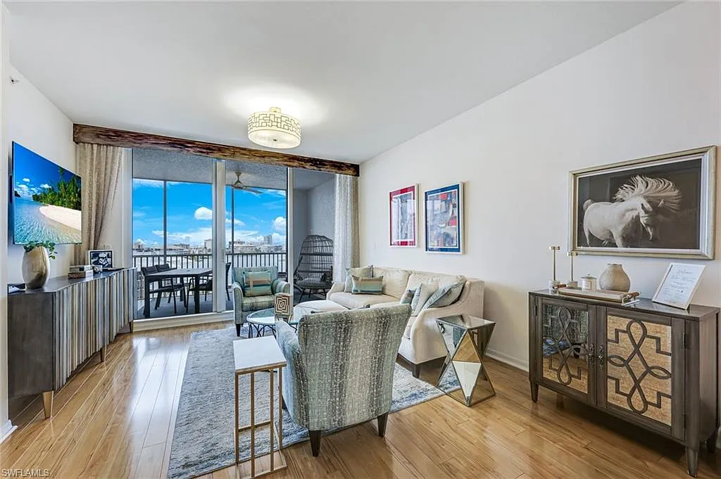 3 bed, 3.0 bath, 1750 sqft, $15,000 — Photo 2