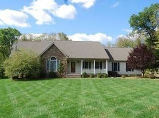 54 Sunset Dr, Ottsville, PA 18942