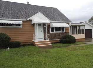 81 E Melcourt Dr, Buffalo, NY 14225