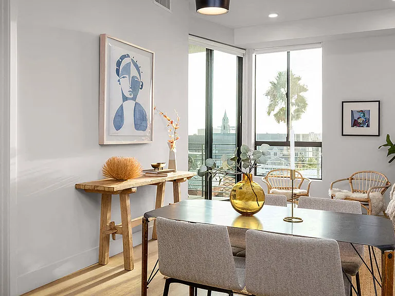Natural light is the best kind of light!