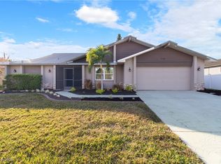 3738 SE 3rd Pl, Cape Coral, FL 33904