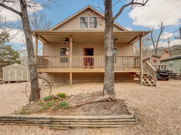 181 Jellystone Avenue, Hollister, MO 65672