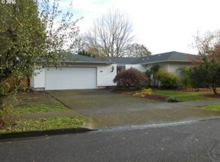 2495 Fillmore St, Eugene, OR 97405