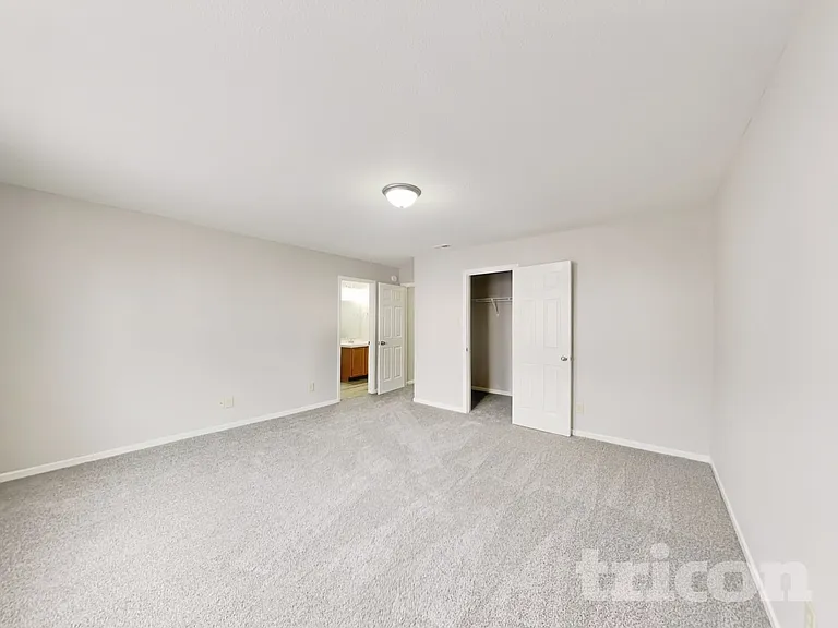8039 Retreat Ln — Photo 8