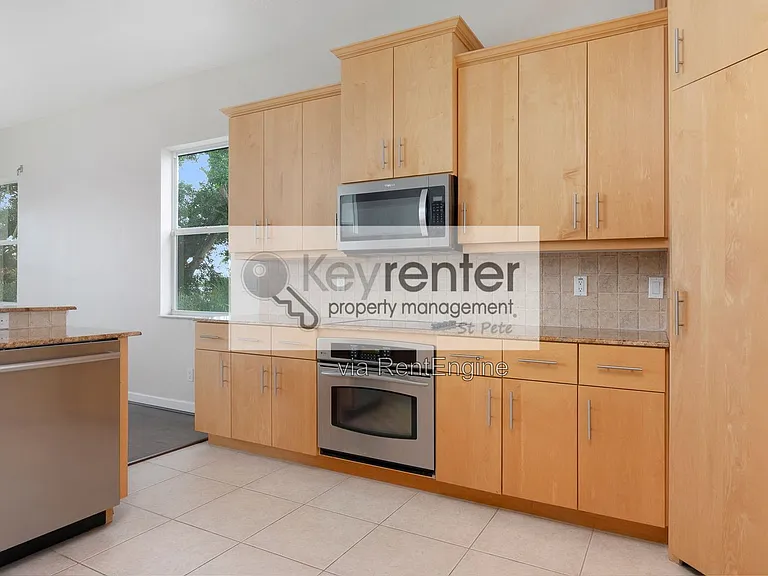 540 Johns Pass Ave — Photo 16