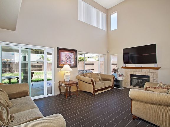 3rd image of 26882 Bahama Way