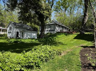 132 W Main St, Fontana, WI 53125