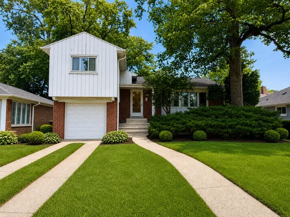 1905 S Fairview Ave, Park Ridge, IL 60068
