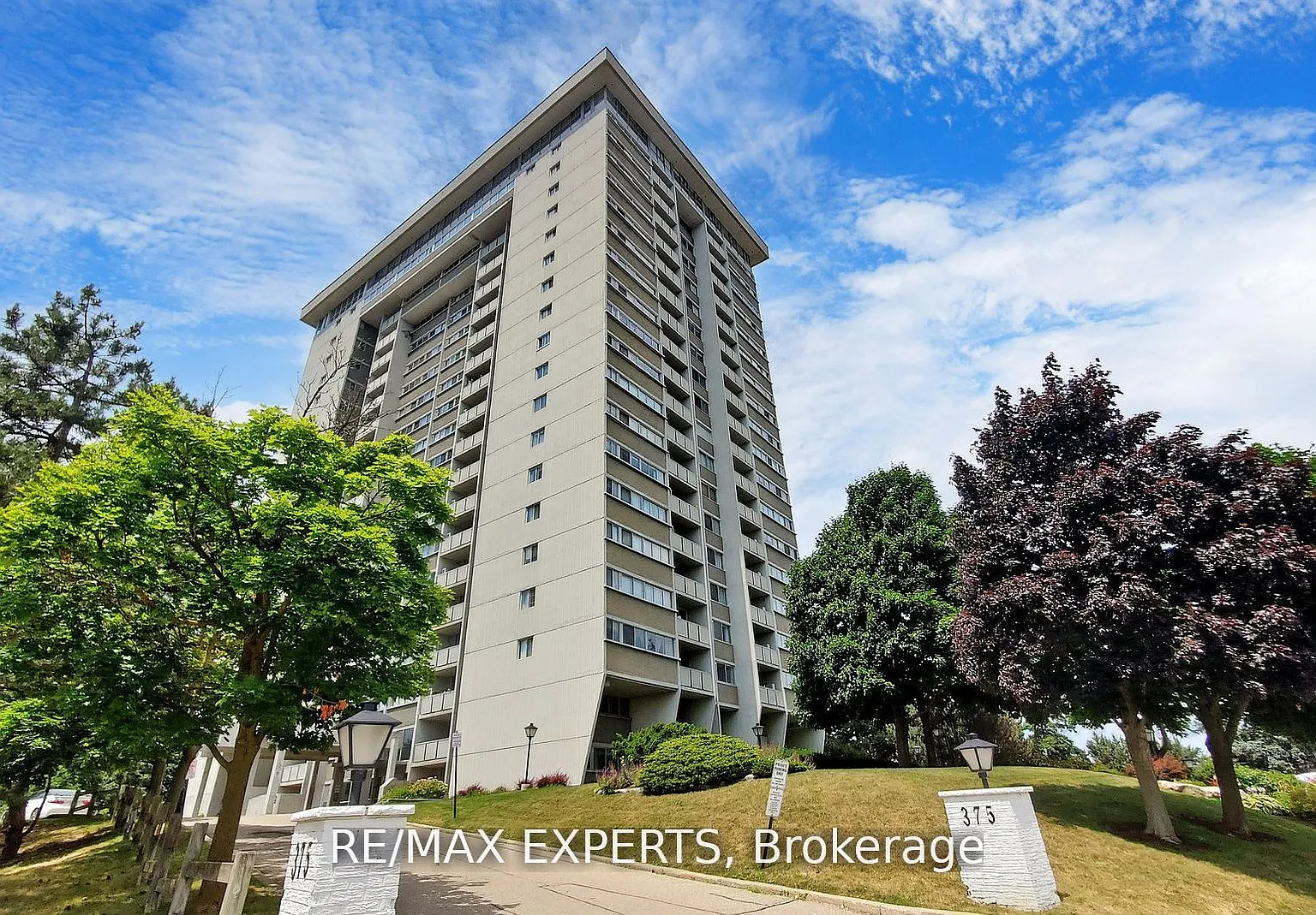 2 bed, $2,400 — Photo 1