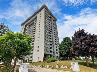 375 King St S #407, Waterloo, ON N2J 4L6