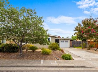 232 Twin Oaks Way, Healdsburg, CA 95448