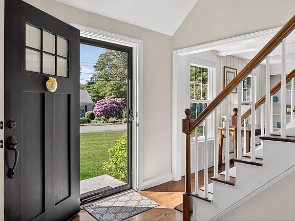 3rd image of 367 Deer Meadow Lane