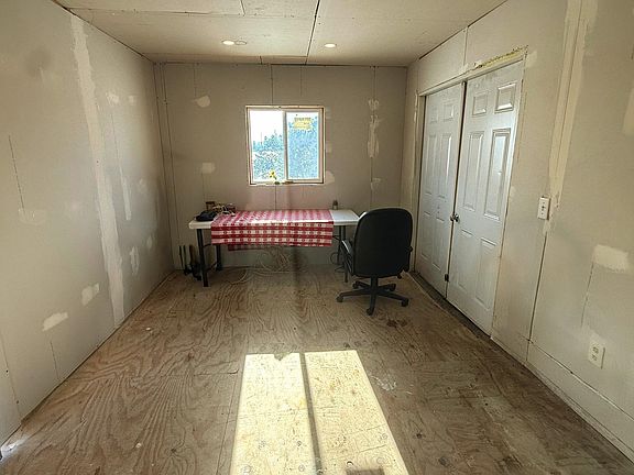 5th image of 220 Swenson Rd NE