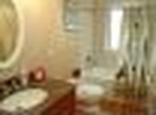 7425 N Sheridan Rd APT 2W, Chicago, IL 60626