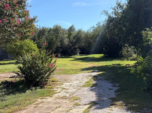 1305 High Chaparral Dr, Leander, TX 78641