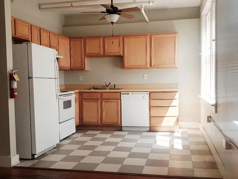 115 & 218 Washington Ave — Photo 1