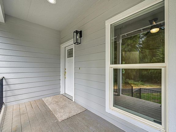 5th image of 33833 Jovan Dr
