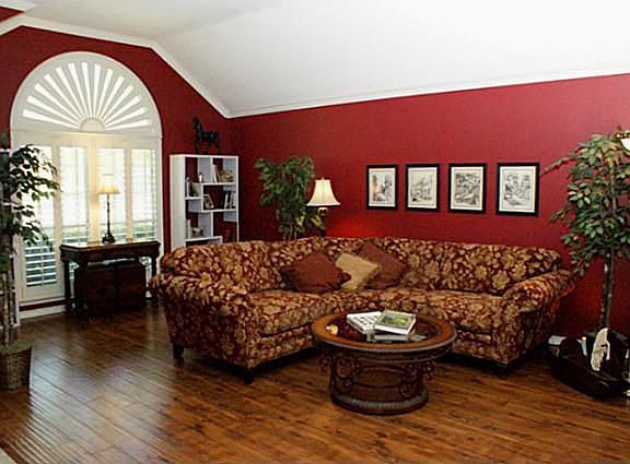 4th image of 2614 Valley Creek Trl