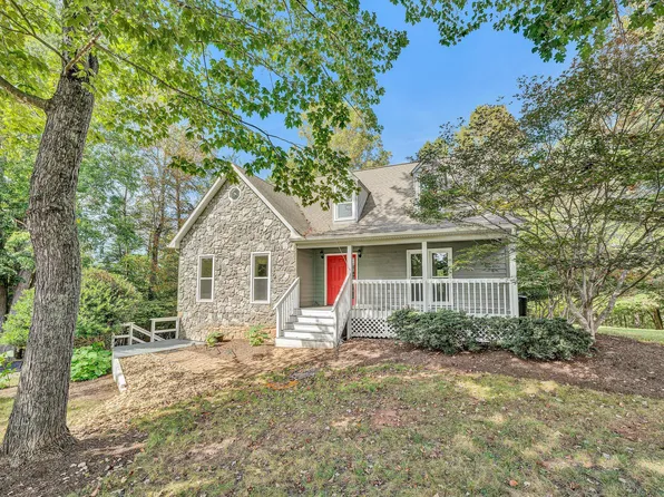 400 N Church Dr, Hardy, VA 24101
