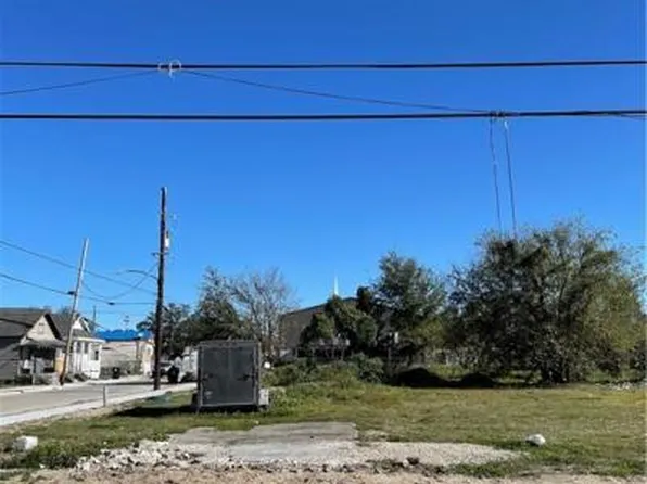 3031 1st St, New Orleans, LA 70125