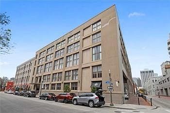 4th image of 333 Julia St APT 413
