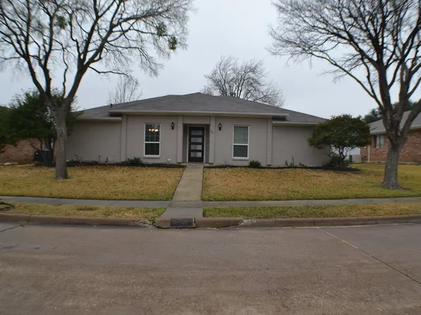 2311 Eastgate Dr, Carrollton, TX 75006