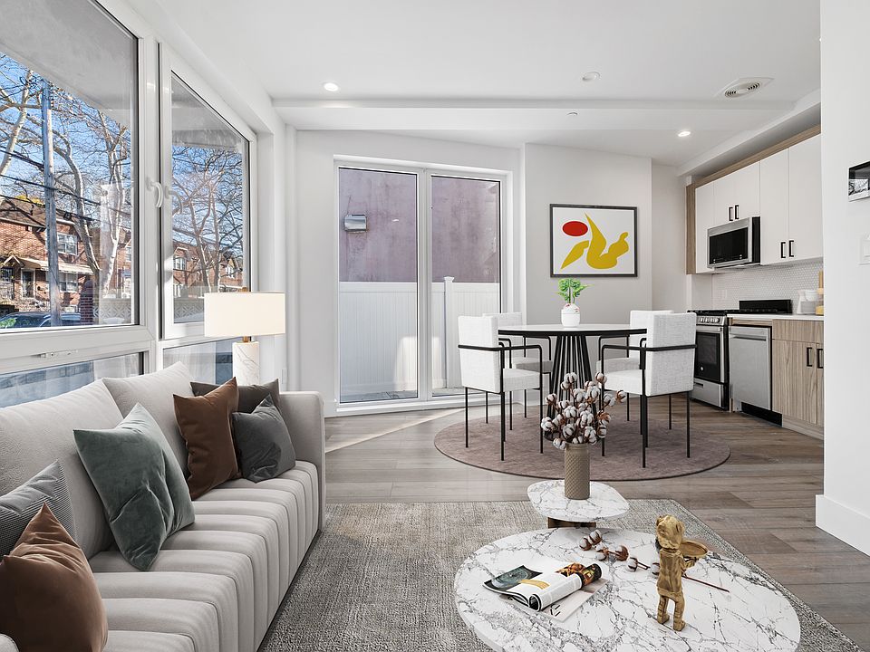 1st image of 2454 E 15th St #1C