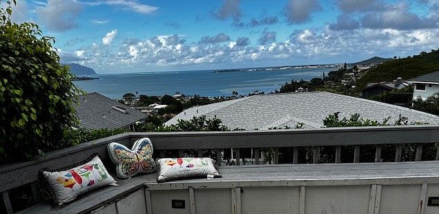 deck/bench, unobstructed view of Kaneohe Bay