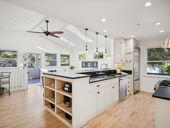 5th image of 6 Glenwood Drive