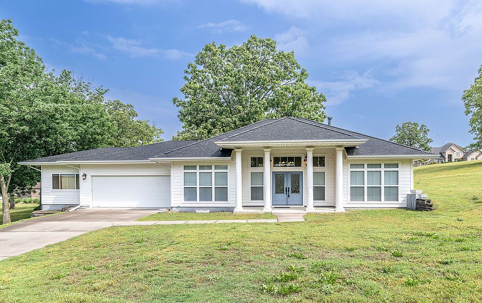 1st image of 104 Ridge Haven Dr