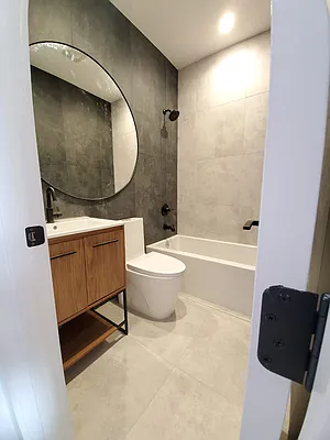 Rented by Aron Fried, LREB | media 3