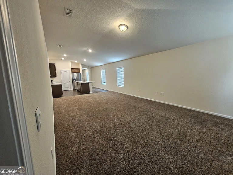 137 Teakwood Dr — Photo 32